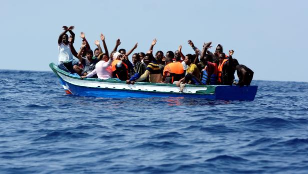 Die EU soll unter anderem wegen ertrunkener Migranten der Prozess gemacht werden