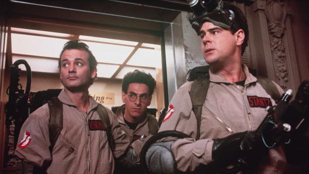 Im Original gab Bill Murray (l.) Dr. Peter Venkman.