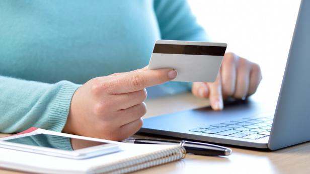 shopping online with credit card