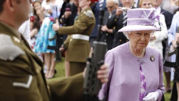 London: Plant IS Anschlag auf die Queen?
