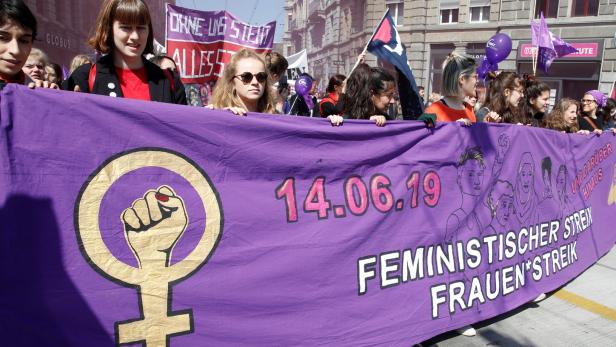 Schweizer Frauen streiken: "Mitmachen ist selbstverständlich"