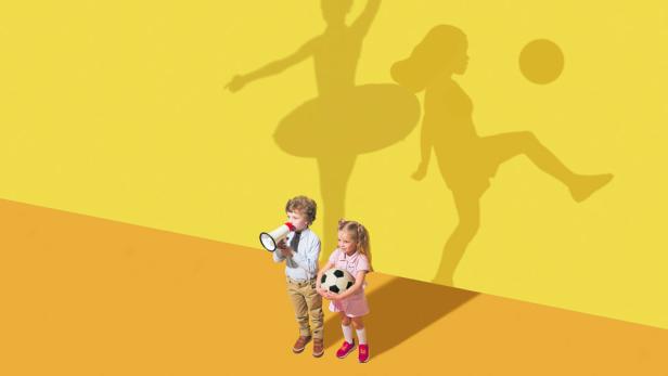 Erziehung: Wenn Buben in Kleidern tanzen und mit Puppen spielen