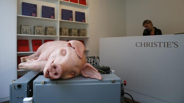 Opfergabe: Paul McCarthys Skulptur &quot;Mechanical Pig&quot; wird verkauft