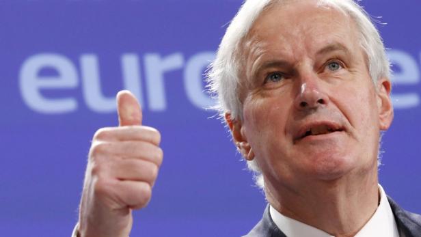 European Commissioner for Internal Market and Services Michel Barnier addresses a news conference in Brussels March 25, 2013. Any capital controls in Cyprus will not last long, the EU&#039;s head of financial regulation said on Monday, saying he expected their approval by the European Parliament later this week. REUTERS/Francois Lenoir (BELGIUM - Tags: BUSINESS POLITICS)