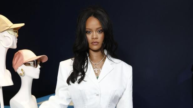 Rihanna beim Fenty Luxury Pop Up Launch im Mai in Paris