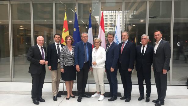 Die Delegation mit Wirtschaftslandesrätin Petra Bohuslav (ÖVP) und Vertretern der Region Auvergne Rhone-Alpes