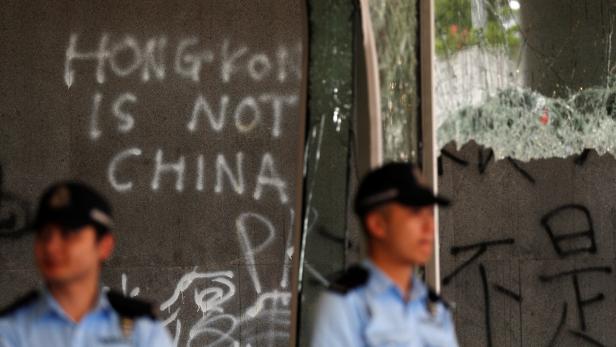 Hongkong: Auslieferungsgesetz soll "auslaufen oder sterben"