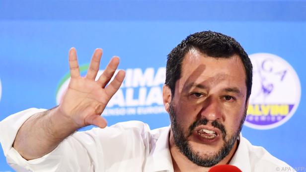 Salvini fordert harte Strafen für Carola Rackete