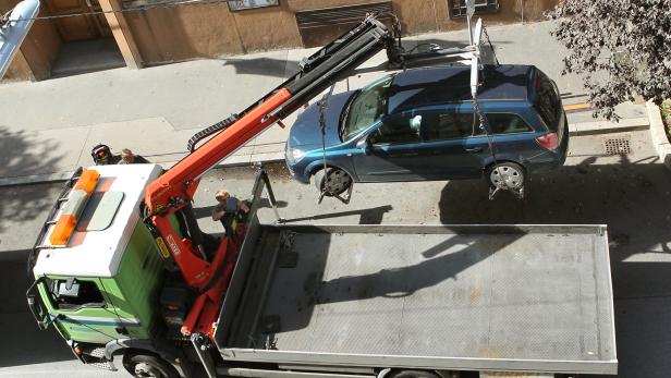 Temporäre Halteverbote: Wann Autofahrer zahlen müssen - und wann nicht