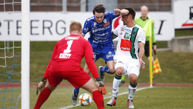 Florian Buchacher (re.) kehrt nach Wattens zurück.