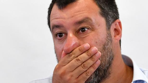 Salvini könnten die Geheimverhandlungen in Moskau in Schwierigkeiten bringen