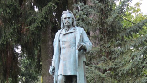 Zum Beispiel in Waidhofen an der Thaya: Denkmal für Robert Hamerling