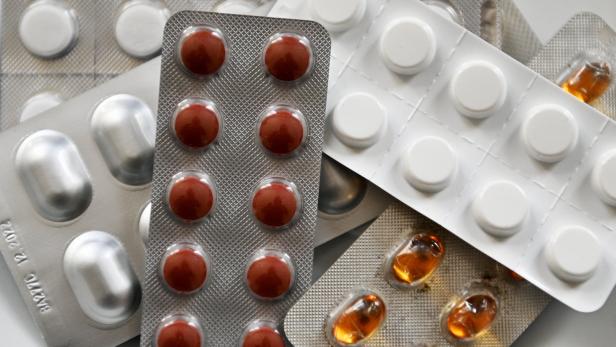 Medikamenten-Engpass: "Großhändler halten Arzneien zurück"