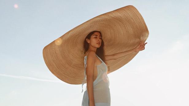 Instagram: Dieses Sommer-Accessoire tragen jetzt alle Modeprofis