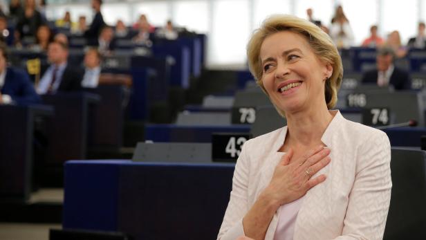 Von der Leyen: Mit knapper Mehrheit zur EU-Kommissionspräsidentin gewählt