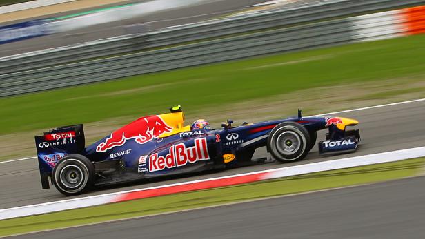 Webber im Nürburgring-Training voran