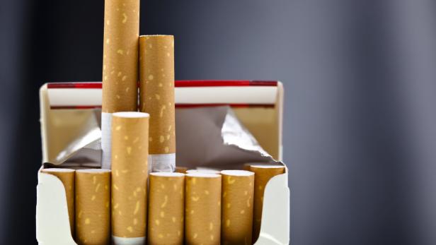 Zoll in Villach fand illegal einführte Zigaretten und Potenzmittel