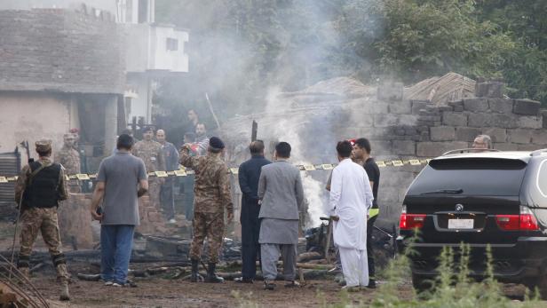 Flugzeugabsturz in Pakistan mit mindestens 17 Toten