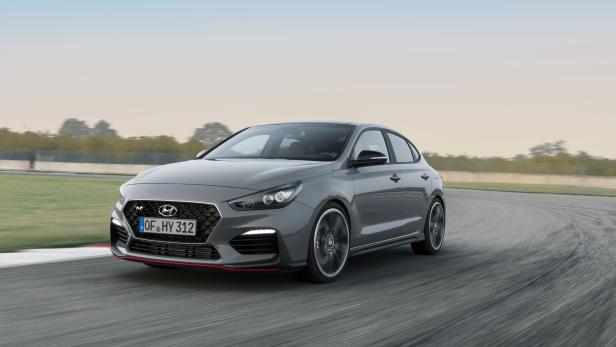 Test Hyundai i30 N Fastback: Links vorn, statt schräg hinten