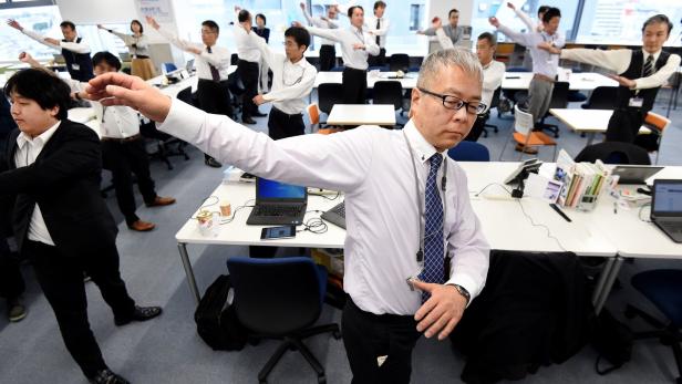 Fit bleiben: Bei Japans schrumpfender Erwerbsbevölkerung wird jede Arbeitskraft benötigt