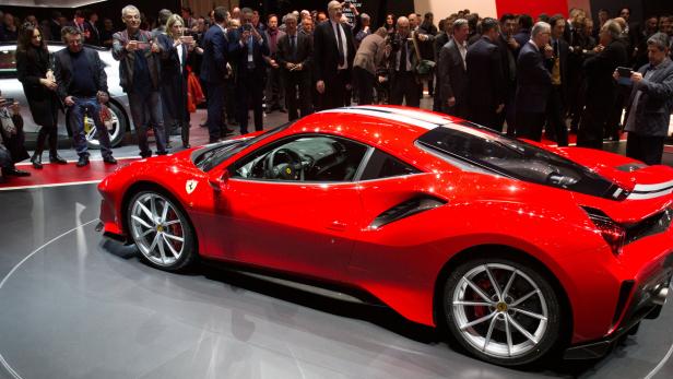 Ferrari steigt im ersten Halbjahr aufs Gas