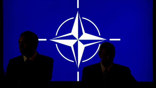 NATO will USA bei Verteidigungsausgaben entgegenkommen