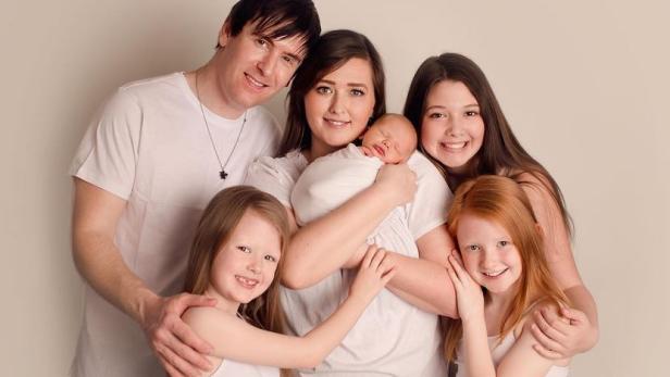 YouTube-Familie verkauft Puppe, die aussieht wie ihr Baby