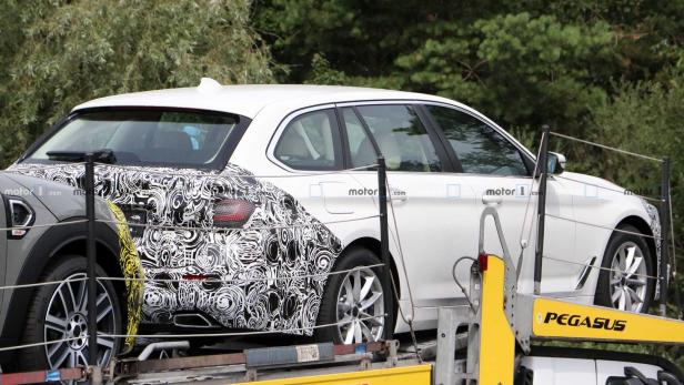 bmw-5-series-touring-facelift-new-spy-photo.jpg