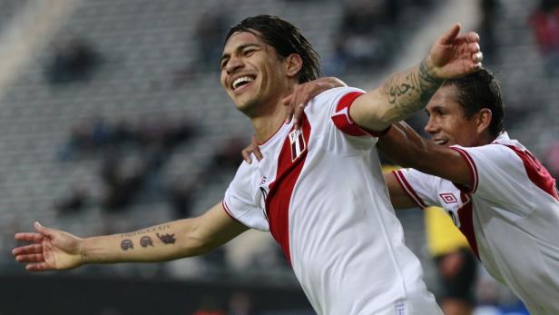 Guerrero schießt Peru auf Platz drei