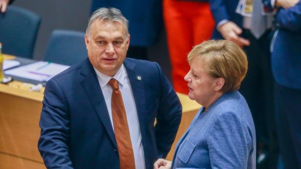 Viktor Orban und Angela Merkel, hier bei einem Gespräch in Brüssel, treffen einander heute in Sopron