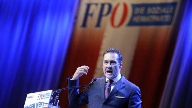 Strache: "Pietätlos" und "unfassbar", FPÖ in Nähe des Attentäters zu rücken