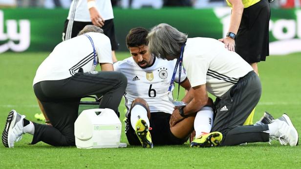 Khedira musste gegen Italien schon früh verletzt ausgewechselt werden.