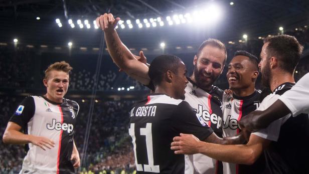 Juventus gewann dramatische Partie gegen Napoli 4:3