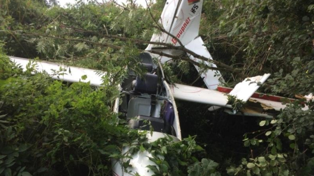 Segelflugzeug abgestürzt: Pilot konnte sich retten, Passagierin tot