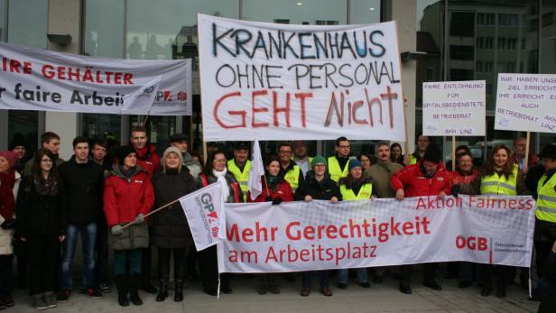 Solidaritätskundgebung vor Krankenhaus der Elisabethinen, Linz, OÖ