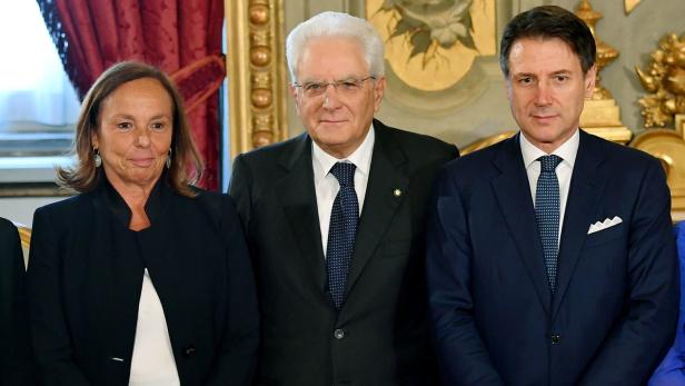 Innenministerin Lamorgese mit Präsident Mattarella und Premier Conte