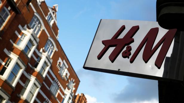 H&M macht erstmals seit mehr als zwei Jahren wieder mehr Gewinn