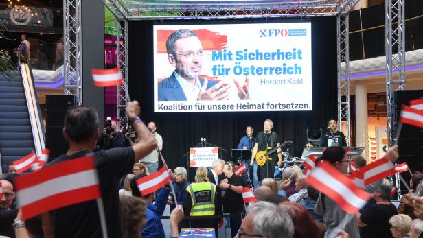 Wahlkampfauftakt der FPÖ: "Dann beiße ich zu"