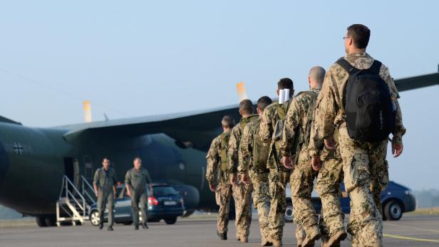 Bundeswehr-Soldaten fliegen in den Irak: Sie bilden Peschmerga aus