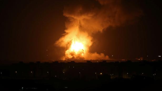 Israel fliegt Angriffe auf Gaza-Streifen