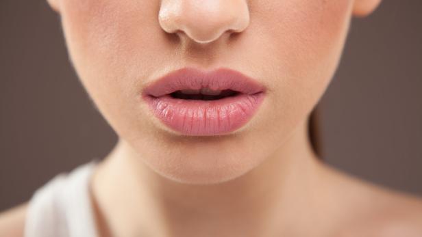 Der neue, irrsinnige Beauty-Trend für vollere Lippen