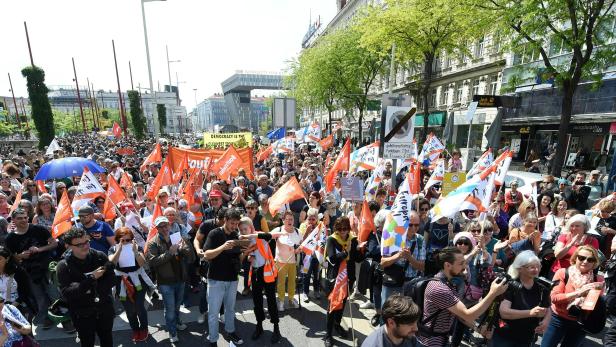 AKTIONSTAG #AUFSTEHN GEGEN RASSISMUS "DEMO UND FEST 'EIN EUROPA FÜR ALLE!"