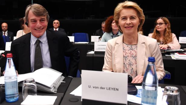 Ursula Von der Leyen mit dem EU-Parlamentspräsidenten David Sassoli