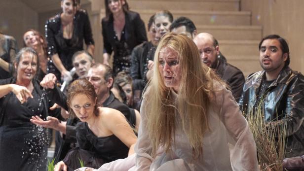 "Rusalka" im Theater an der Wien: Irrende im Reich der bösen Traumdeutung