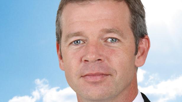 Volksbank NÖ Vorstandsdirektor Adolf Hammerl wechs… Vorstandsdirektor Adolf Hammerl von der Volksbank NÖ wechset zur Sparkasse Amstetten