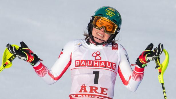 Katharina Liensberger bangt um den Weltcupauftakt