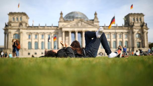 Berlin kauft für fast eine Milliarde 6.000 Wohnungen zurück