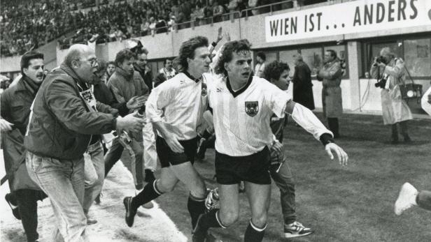 Jubel nach dem 3:0 gegen die DDR 1989