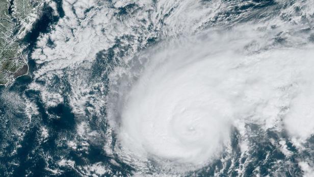 Hurrikan Lorenzo nimmt Kurs auf Europa