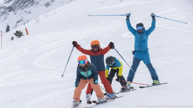 Wer Skifahren lernen will, ist in einem Skikurs meist gut aufgehoben